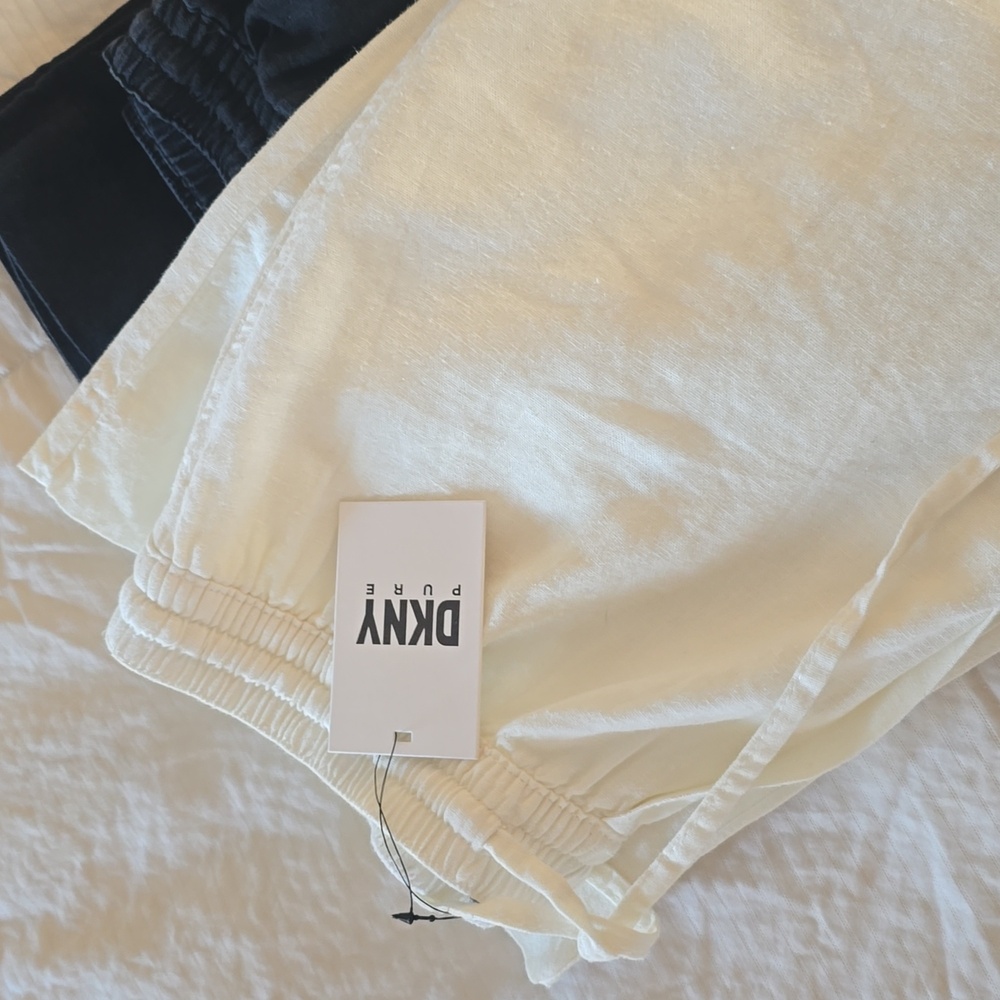 2 Dkny Drawstring Capris - image 1